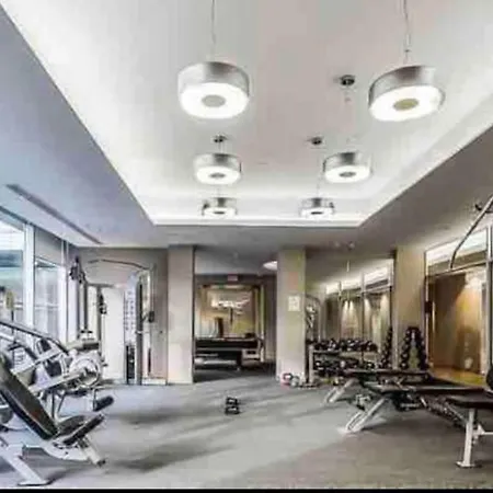 Beautiful Unit In Heart Of Downtown Toronto Apartment